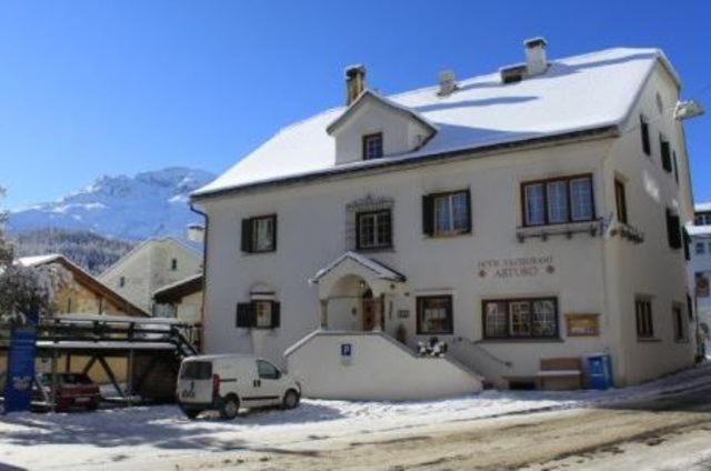 Hotel Arturo Celerina/Schlarigna Zewnętrze zdjęcie